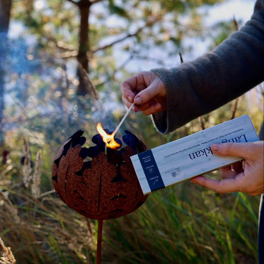 Långstikkan - matches that reach far and burn fiercly