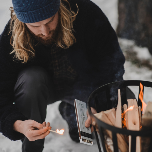 Långstikkan – Streichhölzer, die weit reichen und kräftig brennen